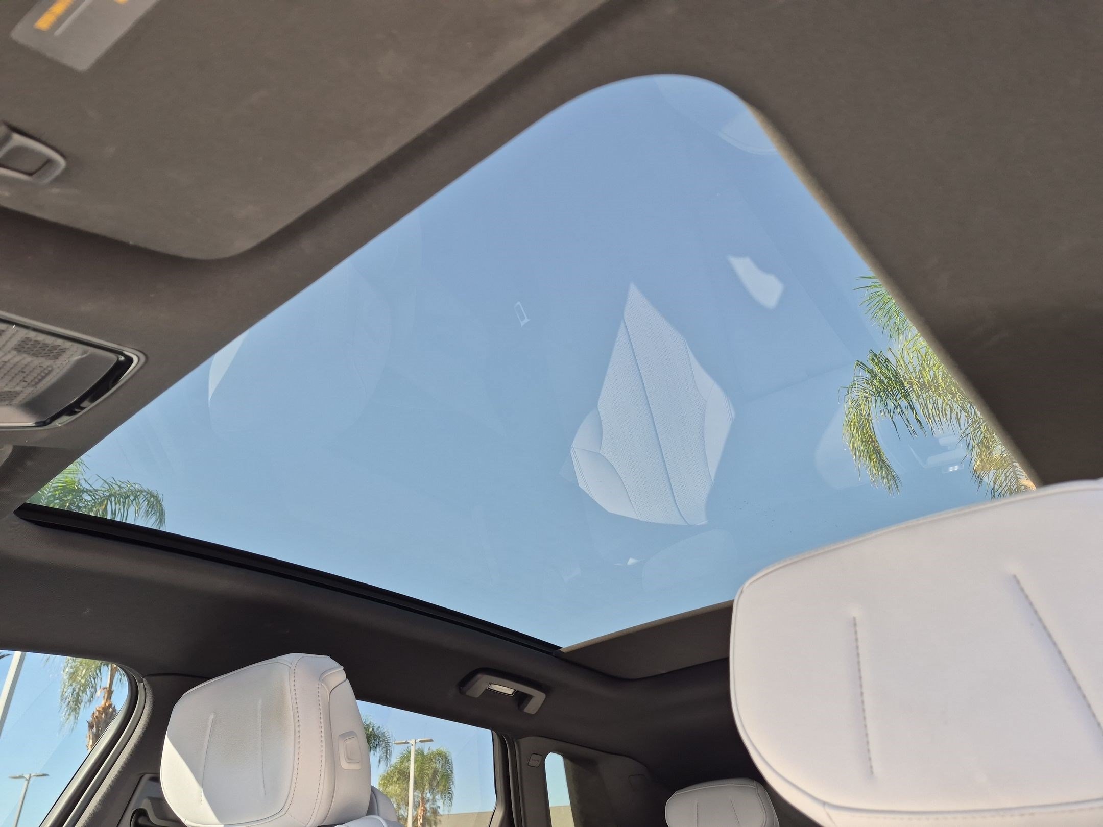 Used 2024 Cadillac Lyriq Luxury RWD image 27