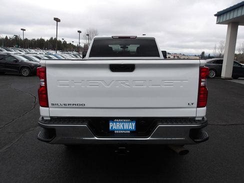 Used 2022 Chevrolet Silverado 2500 LT image 4