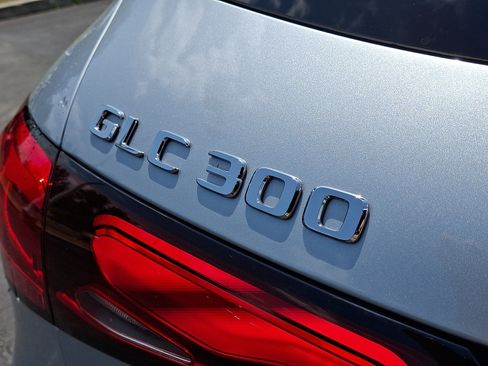 Certified 2026 Mercedes-Benz GLC 300 4MATIC image 29