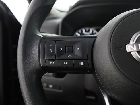 Used 2024 Nissan Rogue SV AWD/4WD image 26