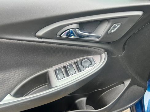 Used 2019 Chevrolet Malibu LS w/ Driver Confidence Package II FWD image 12