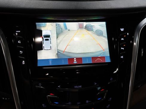 Used 2020 Cadillac Escalade Premium Luxury RWD image 33