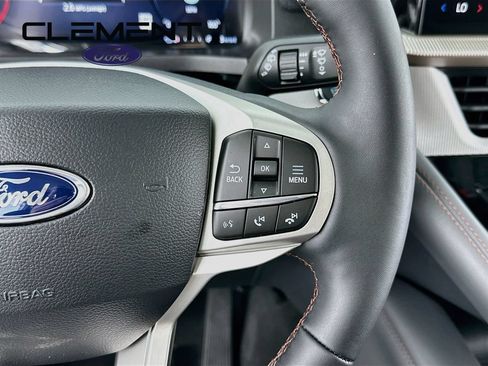 New 2026 Ford Explorer Active w/ Active Comfort Package AWD/4WD image 16