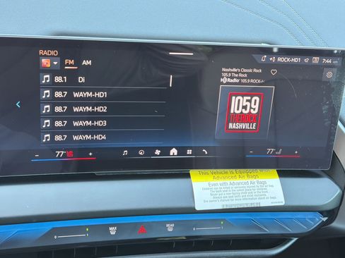 Used 2025 BMW X3 xDrive30i w/ Premium Package image 22