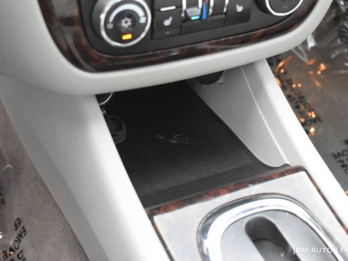 Used 2013 Chevrolet Impala LTZ FWD image 26