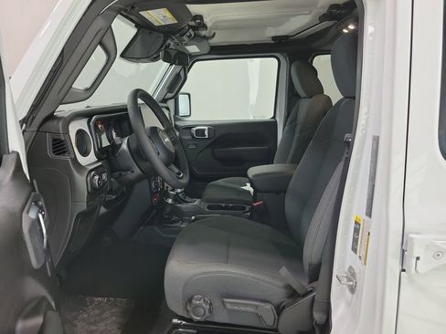 New 2026 Jeep Wrangler Unlimited Sport image 10