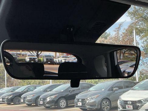 Used 2025 Hyundai Kona SEL image 28