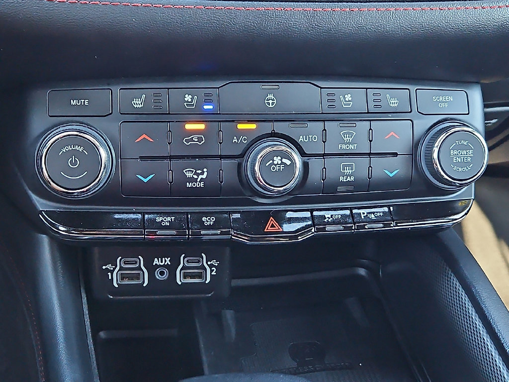 Used 2023 Dodge Durango R/T AWD/4WD image 26