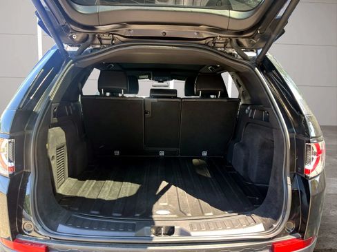Used 2018 Land Rover Discovery Sport HSE AWD/4WD image 10