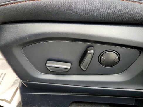 Used 2025 Ford Explorer Active AWD/4WD image 11