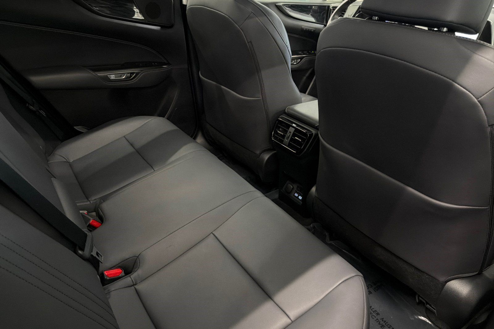 Used 2024 Lexus NX 350h AWD image 32