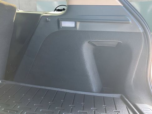 Used 2024 Lincoln Corsair Grand Touring image 42