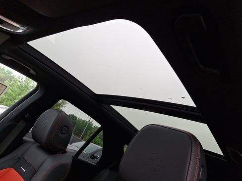 New 2025 Mercedes-Benz GLE 53 AMG 4MATIC image 9