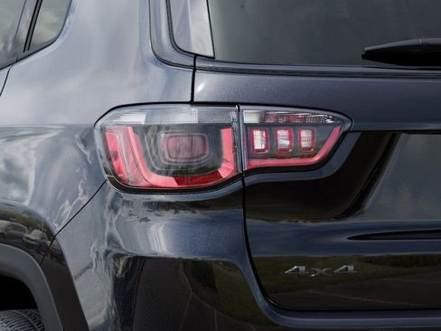 New 2026 Jeep Compass Latitude AWD/4WD image 9