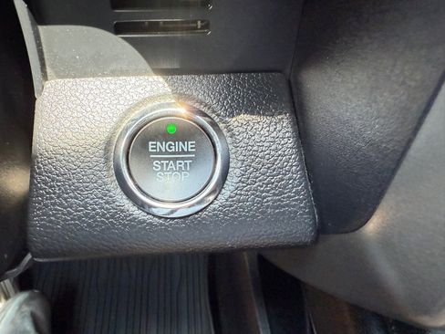 Used 2020 Ford Expedition XLT w/ Equipment Group 202A image 29