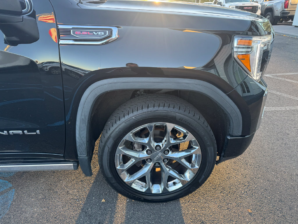 Used 2022 GMC Sierra 1500 Denali w/ Denali Premium Package AWD/4WD image 8