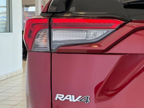 Certified 2025 Toyota RAV4 LE AWD/4WD image 26