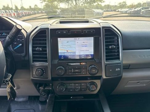Used 2022 Ford F350 XLT w/ XLT Premium Package AWD/4WD image 18