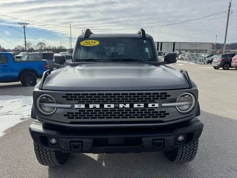Used 2025 Ford Bronco Badlands w/ Sasquatch Package image 8