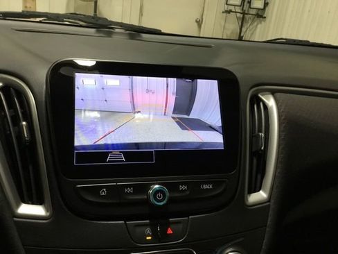 Used 2023 Chevrolet Malibu LT FWD image 31
