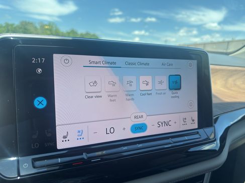 New 2026 Volkswagen Atlas SE FWD image 18