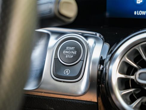 Used 2024 Mercedes-Benz GLB 250 image 19