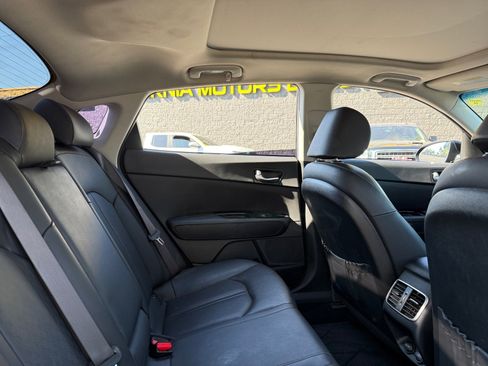 Used 2020 Kia Optima EX w/ Technology Package image 17