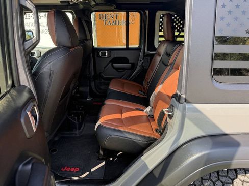 Used 2021 Jeep Wrangler Unlimited Sport AWD/4WD image 12