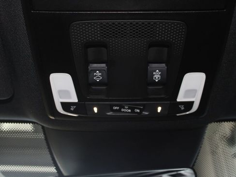 Certified 2025 Honda Pilot TrailSport image 41