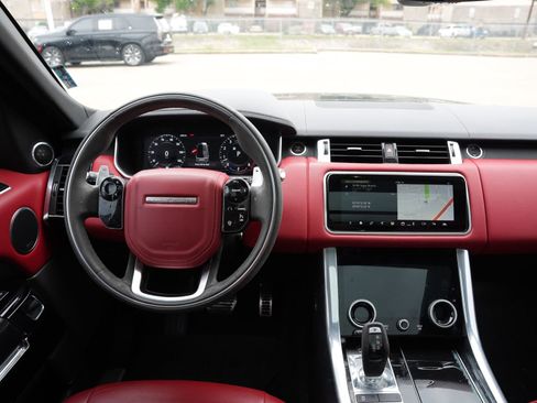 Used 2020 Land Rover Range Rover Sport HST image 9