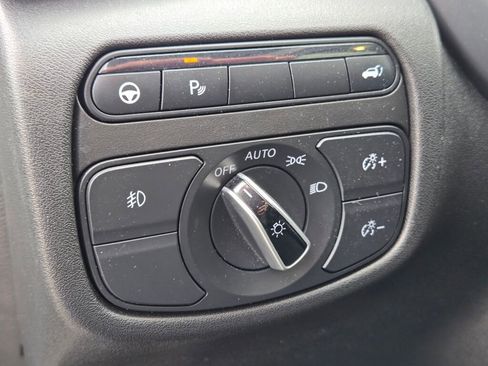 Used 2021 INFINITI QX50 Luxe w/ Appearance Package image 35