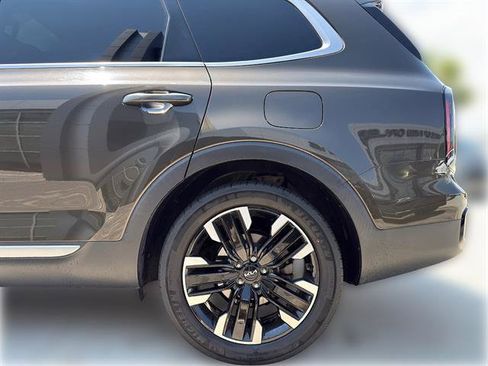 Used 2023 Kia Telluride SX Prestige AWD/4WD image 5
