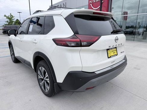 Certified 2023 Nissan Rogue SV w/ SV Premium B Package AWD/4WD image 6