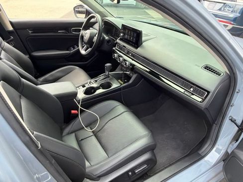 Used 2024 Honda Civic Touring image 10