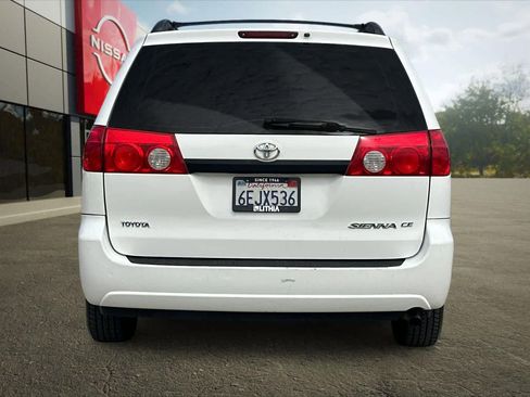 Used 2008 Toyota Sienna CE FWD image 8