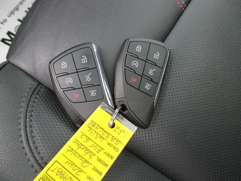 Used 2024 Chevrolet Suburban RST w/ Luxury Package image 32