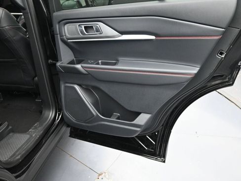 New 2026 Ford Explorer ST-Line w/ ST-Line Street Pack image 36