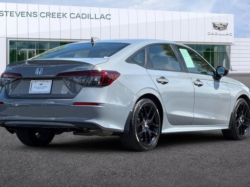 Used 2025 Honda Civic Sport image 3