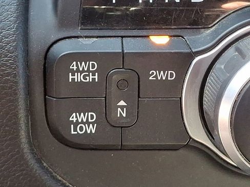 Used 2024 RAM 2500 Big Horn image 25