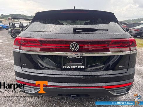 Used 2025 Volkswagen Atlas Cross Sport SE w/ Panoramic Sunroof Package AWD/4WD image 4