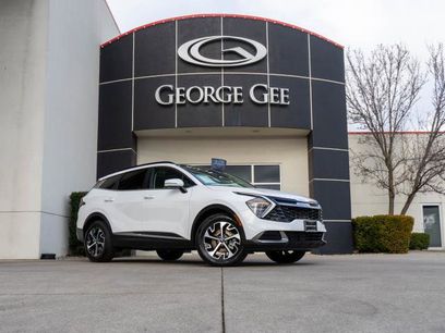 Certified 2025 Kia Sportage EX w/ Premium Package