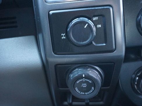 Used 2016 Ford F150 XLT w/ Equipment Group 302A Luxury image 28