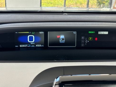 Used 2021 Toyota Prius Prime XLE FWD image 21