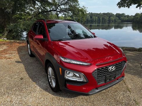 Used 2021 Hyundai Kona SEL w/ Cargo Package AWD/4WD image 2