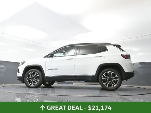 Used 2024 Jeep Compass Limited image 54