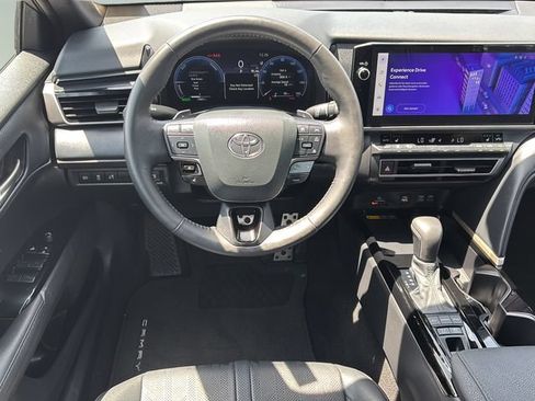 Used 2025 Toyota Camry XSE FWD image 15