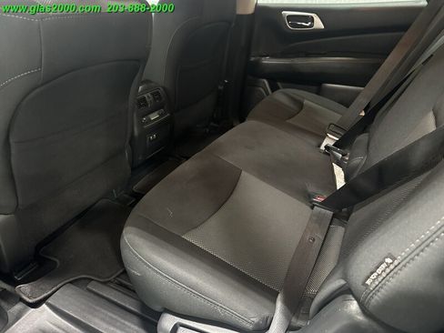 Used 2020 Nissan Pathfinder S AWD/4WD image 29