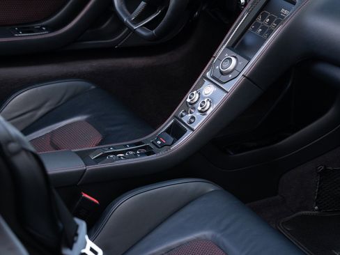 Used 2013 McLaren MP4-12C Spider RWD image 62