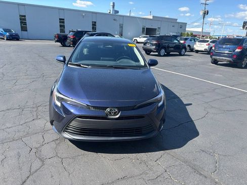 Used 2026 Toyota Corolla LE FWD image 3