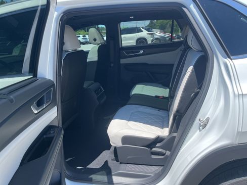 New 2026 Volkswagen Atlas Cross Sport SEL Premium R-Line AWD/4WD image 24